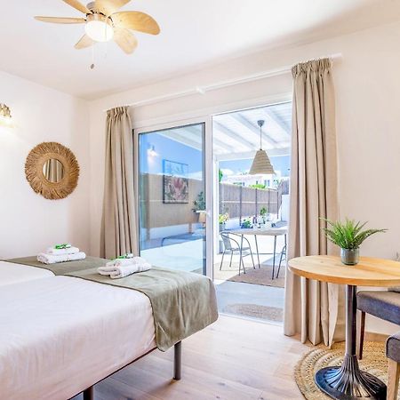 Boutique Beach Villa By Lanzarote Retreats - Private Pool - 1 Min Walk To Sea Pool Charco del Palo Exterior foto