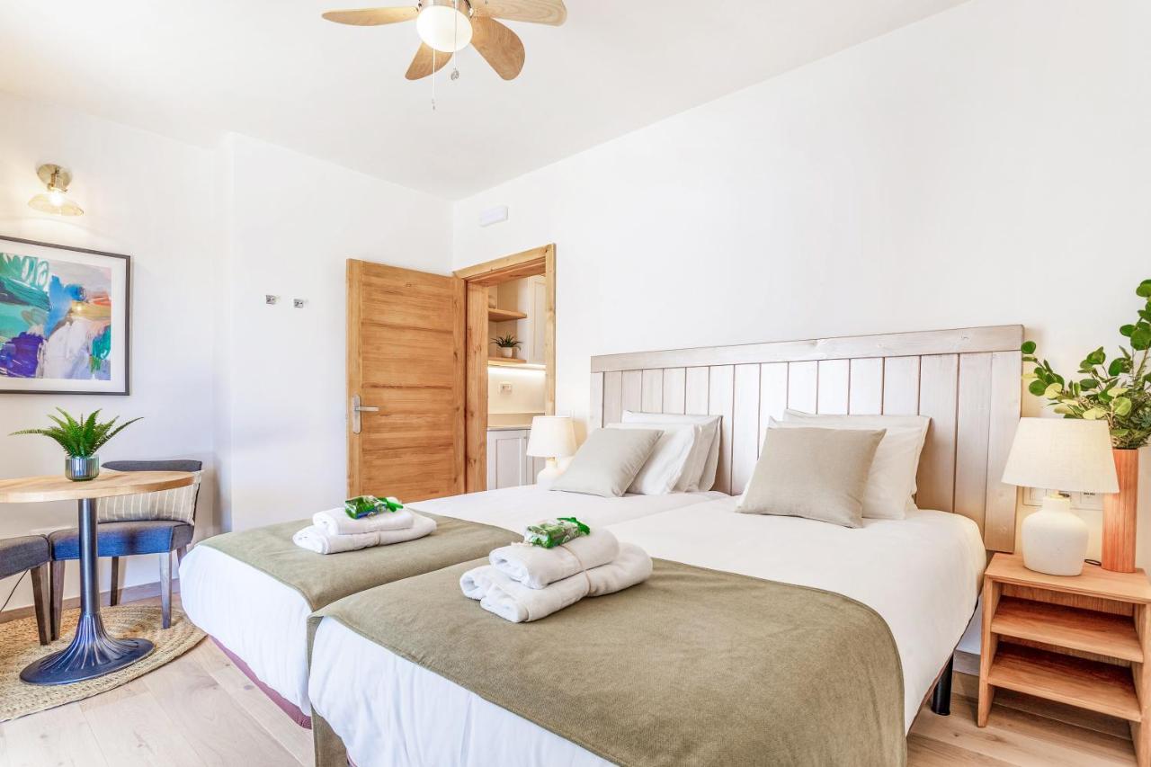 Boutique Beach Villa By Lanzarote Retreats - Private Pool - 1 Min Walk To Sea Pool Charco del Palo Exterior foto