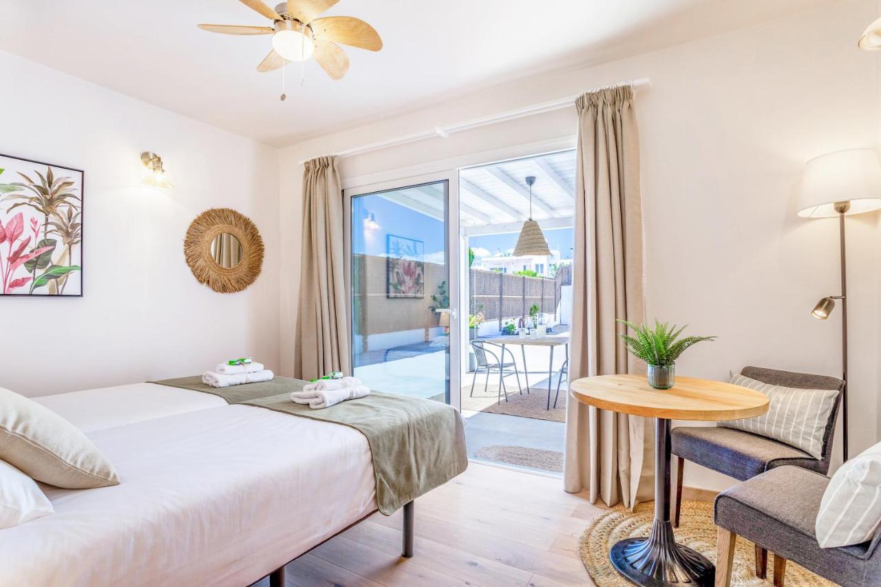 Boutique Beach Villa By Lanzarote Retreats - Private Pool - 1 Min Walk To Sea Pool Charco del Palo Exterior foto