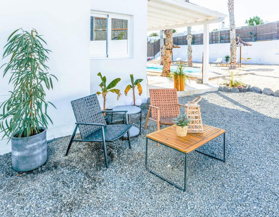Boutique Beach Villa By Lanzarote Retreats - Private Pool - 1 Min Walk To Sea Pool Charco del Palo Exterior foto