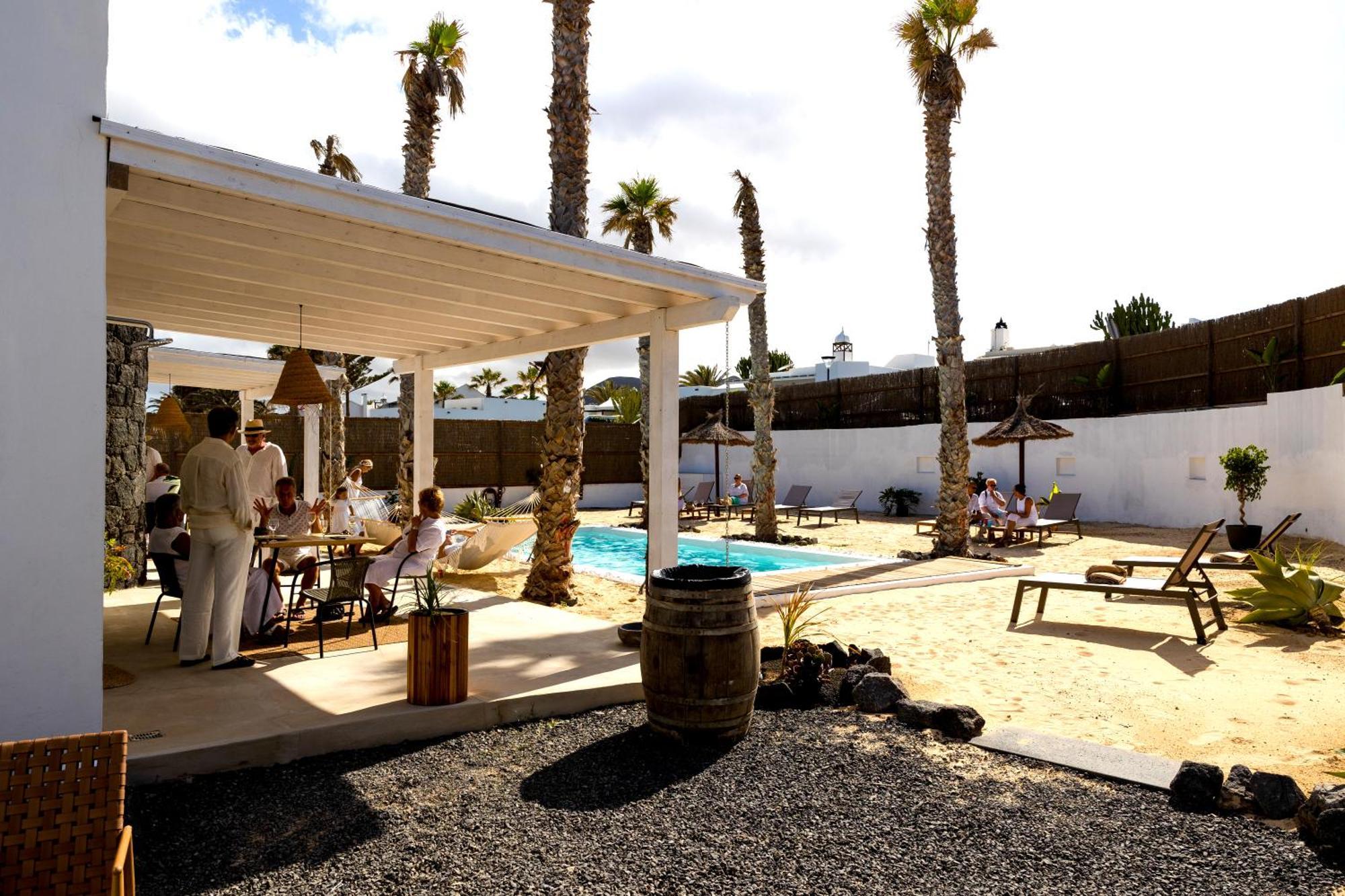 Boutique Beach Villa By Lanzarote Retreats - Private Pool - 1 Min Walk To Sea Pool Charco del Palo Exterior foto